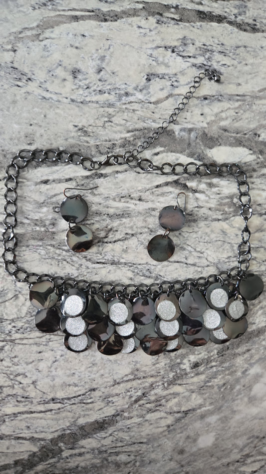 Black Earring and Necklace Set